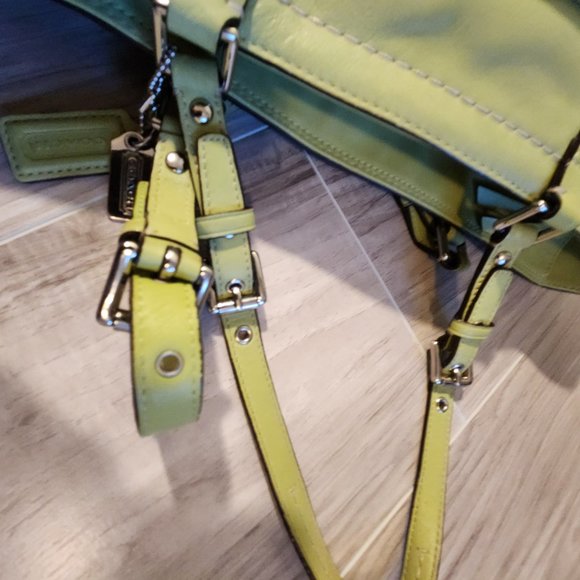 Coach Gallery East/West Green Leather Tote Bag Purse - Picture 9 of 12